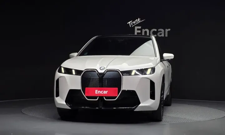 BMW iX