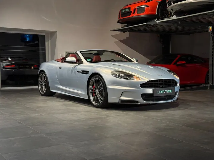 Aston Martin DBS