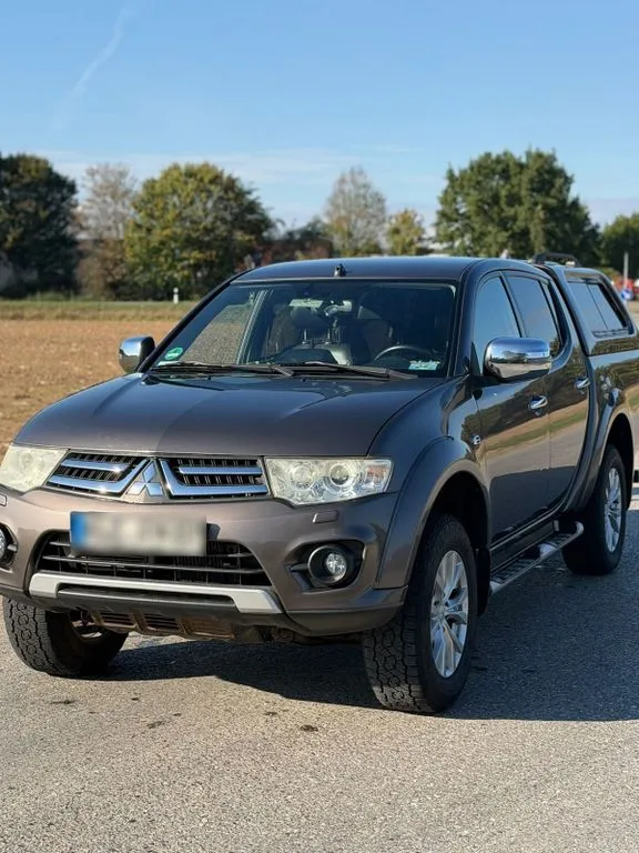 Mitsubishi Pick-up