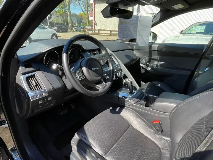 Jaguar E-Pace