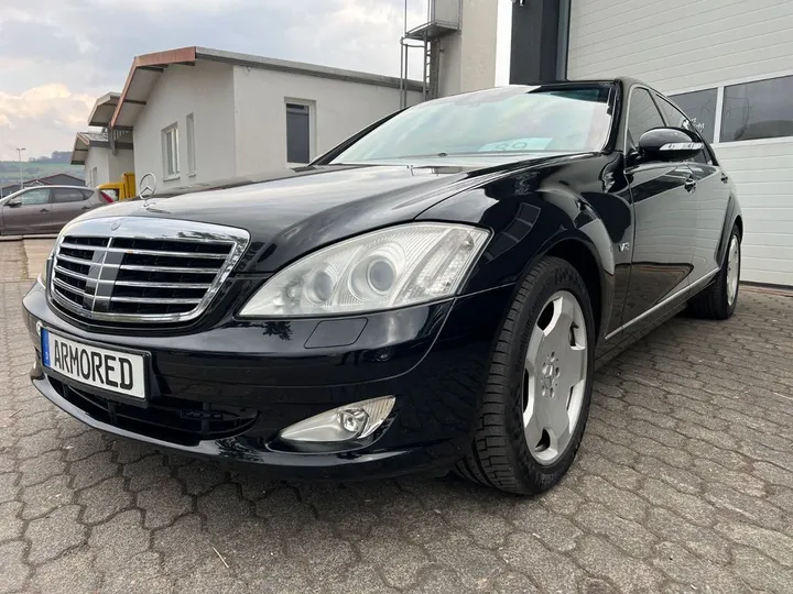 Mercedes-Benz S 600