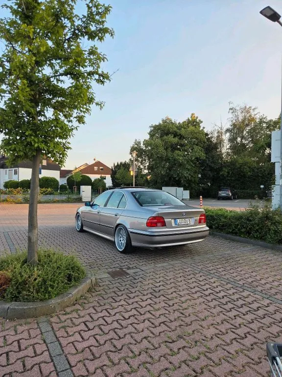BMW 540