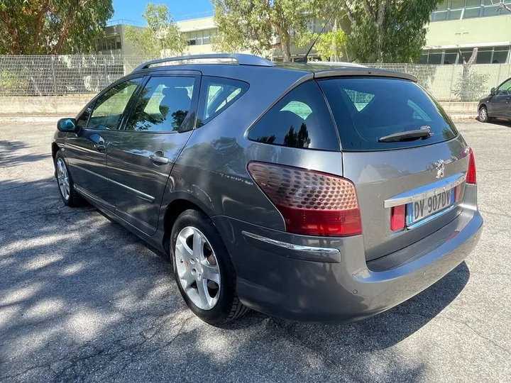 Peugeot 407