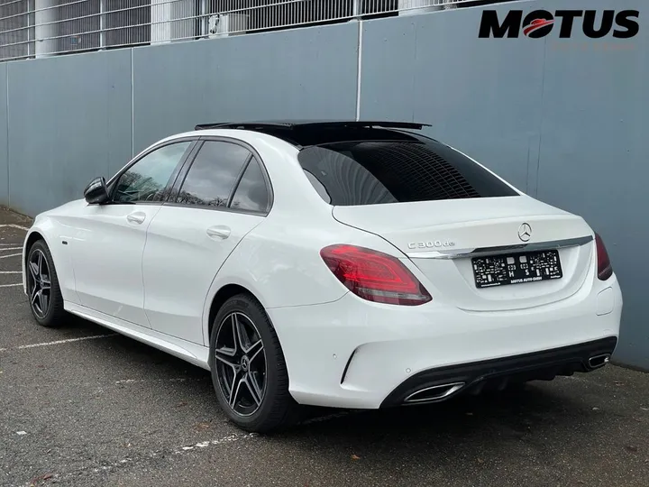 Mercedes-Benz C 300