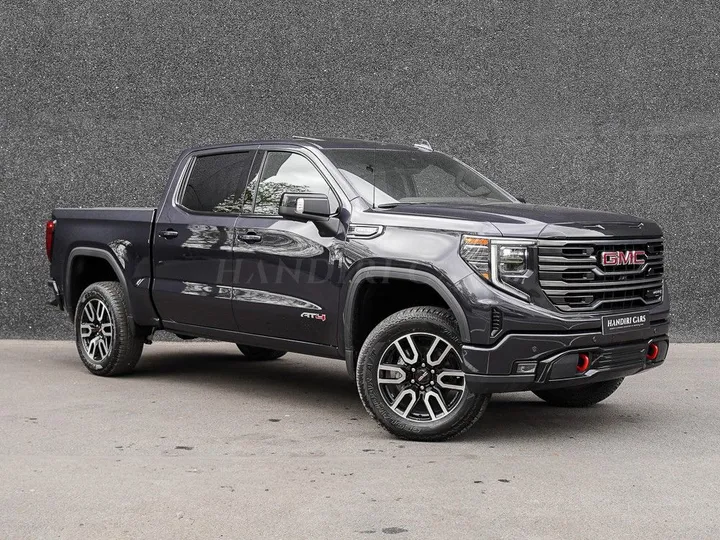 GMC Sierra