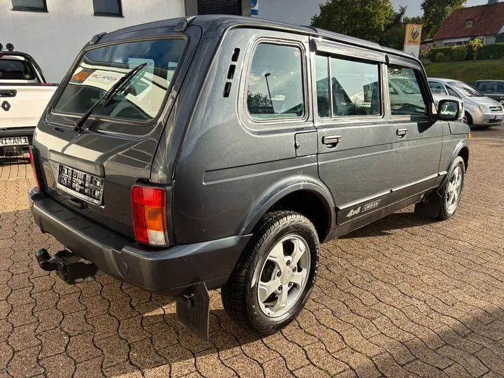 Lada Niva