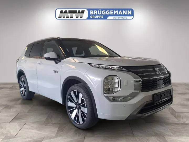 Mitsubishi Plug-in Hybrid Outlander