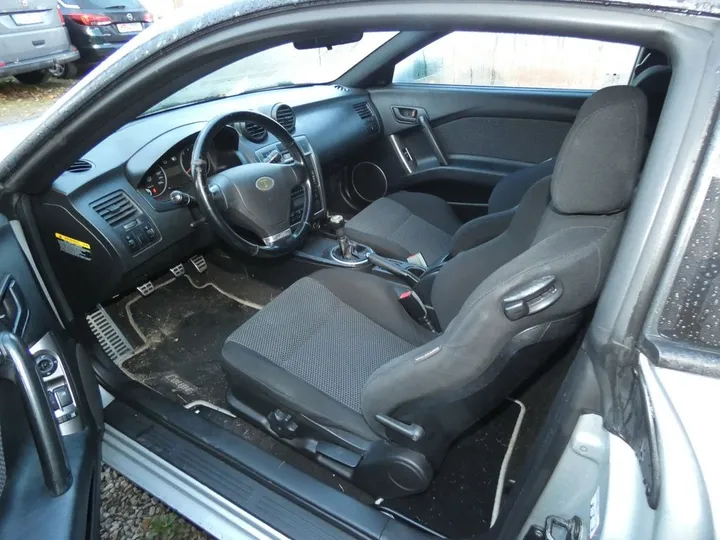 Hyundai Coupe