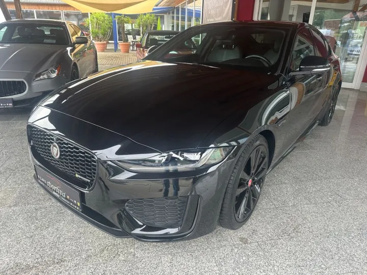 Jaguar XE
