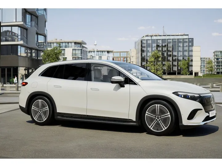 Mercedes-Benz EQS SUV