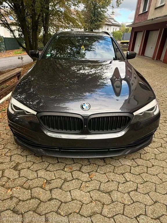 BMW 525