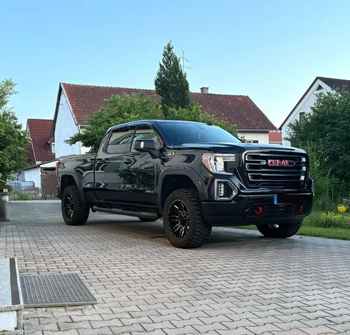 GMC Sierra
