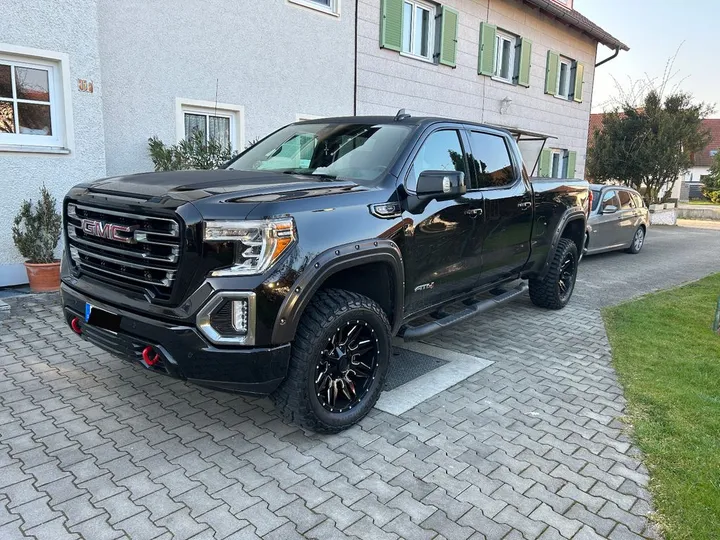 GMC Sierra