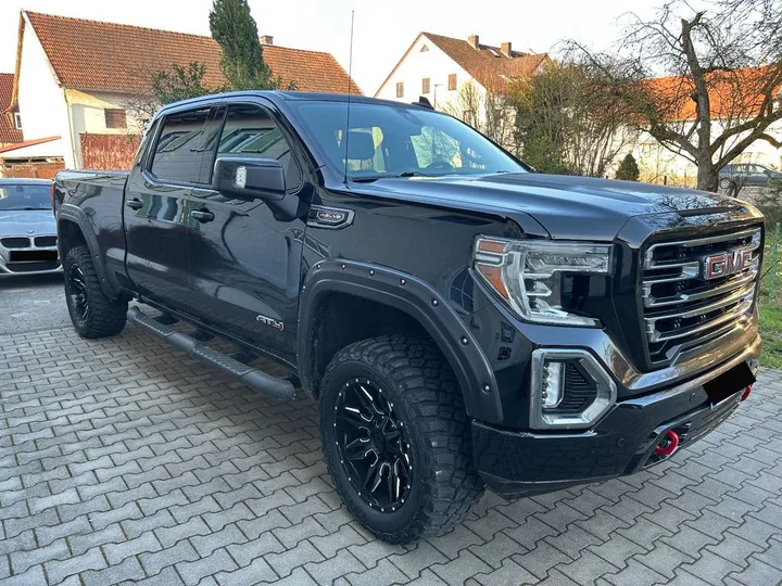 GMC Sierra