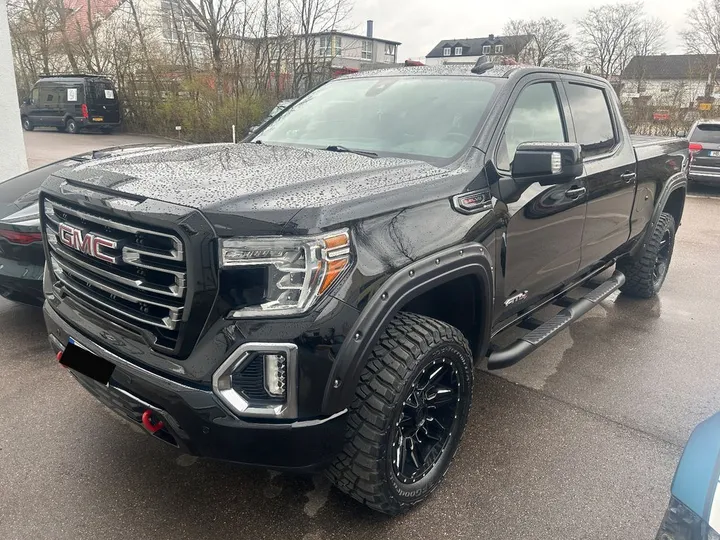GMC Sierra