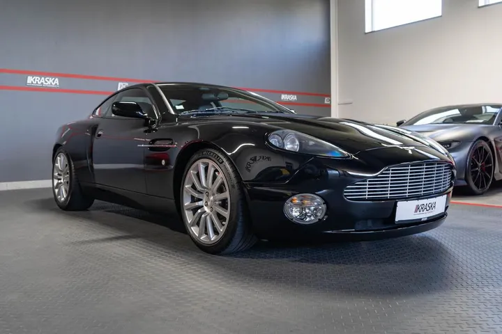 Aston Martin Vanquish