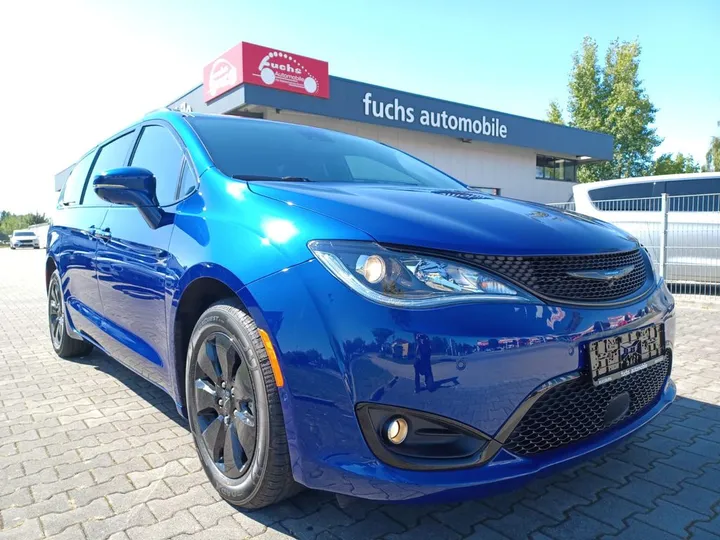 Chrysler Pacifica