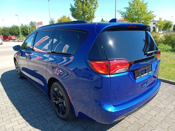 Chrysler Pacifica