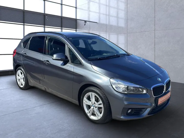 BMW 218