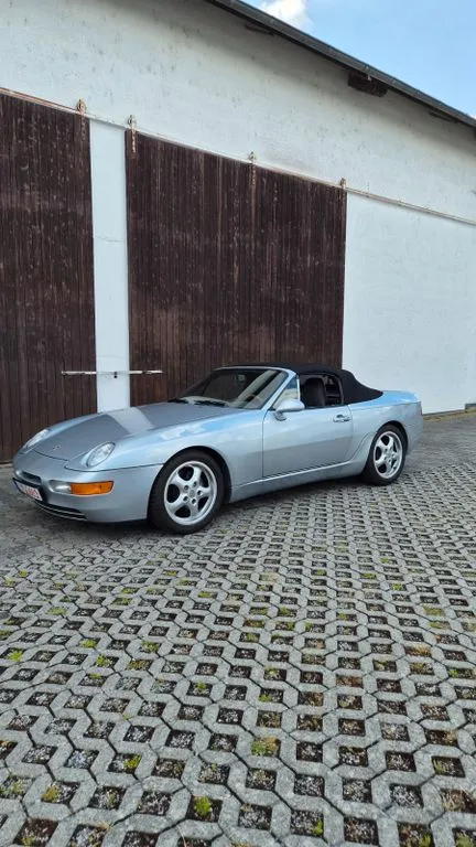 Porsche 968