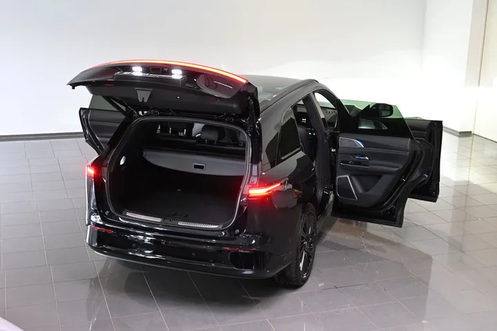 XPENG G9