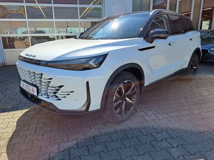 BAIC Beijing X75