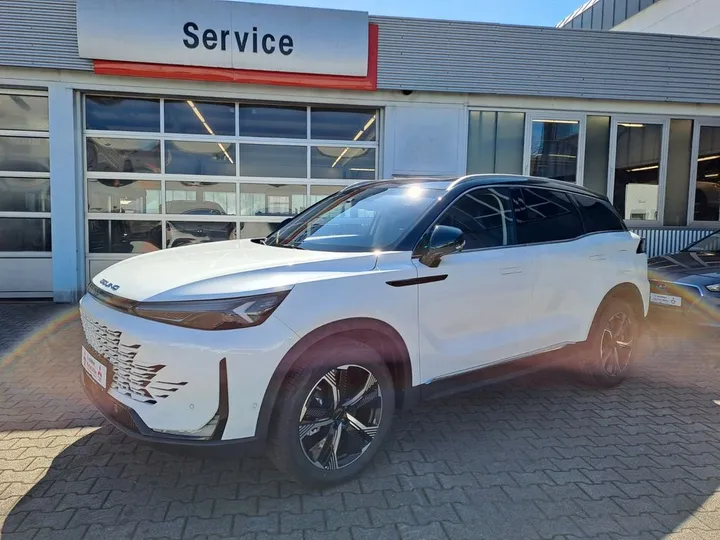 BAIC Beijing X75