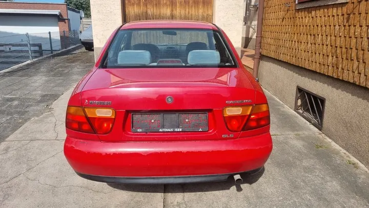 Mitsubishi Carisma