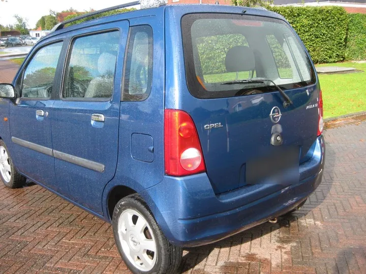 Opel Agila