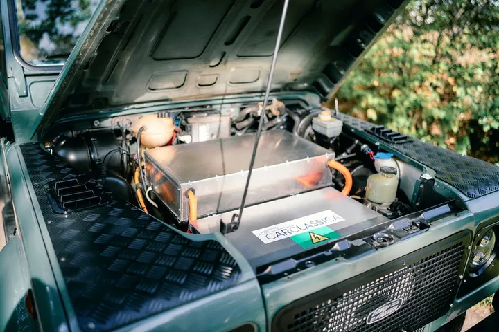 Land Rover Defender