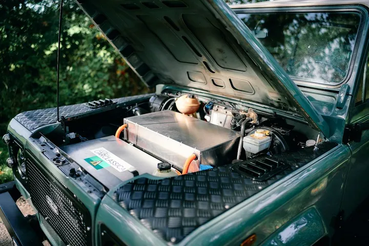 Land Rover Defender