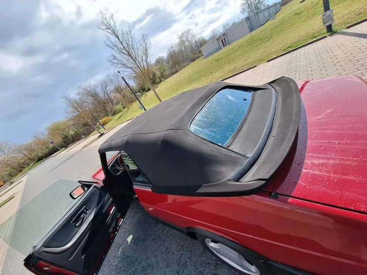 Saab 900