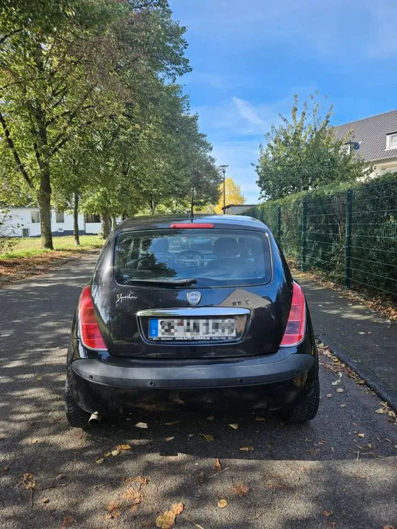 Lancia Ypsilon