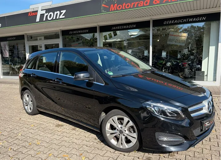 Mercedes-Benz B 200