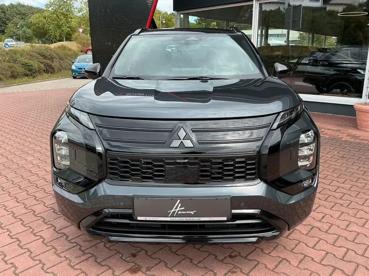 Mitsubishi Plug-in Hybrid Outlander