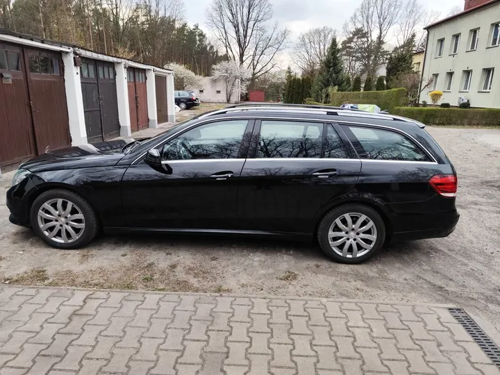 Mercedes-Benz E 200
