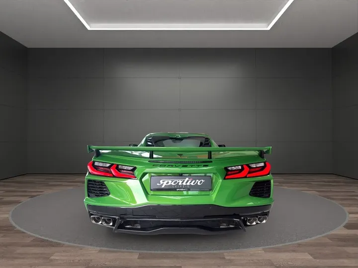 Corvette C8