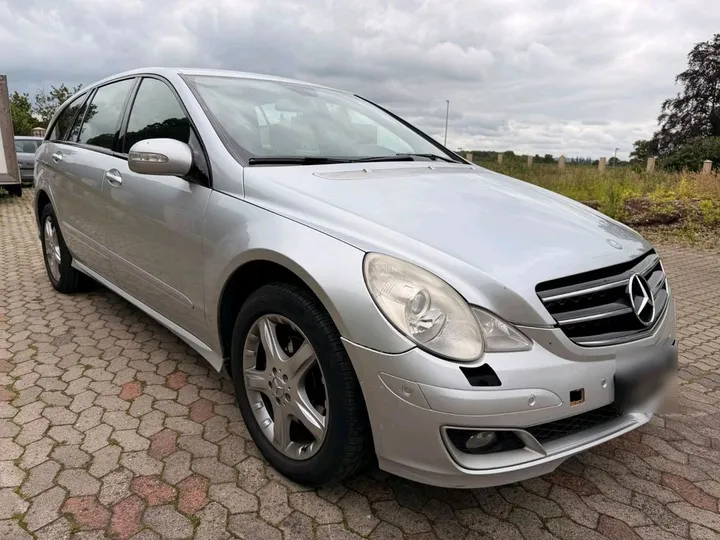 Mercedes-Benz R 280