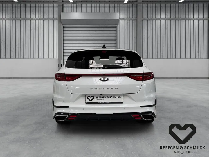 Kia pro cee'd / ProCeed