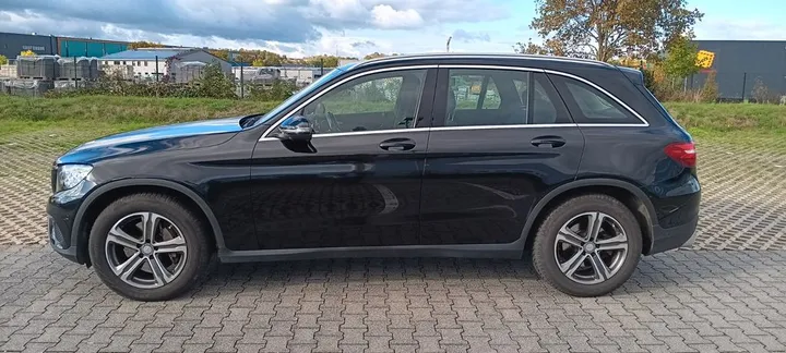 Mercedes-Benz GLC 220