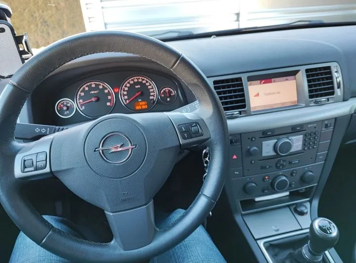 Opel Signum