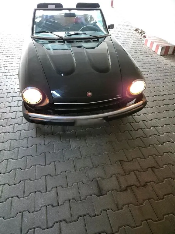 Fiat 124 Spider