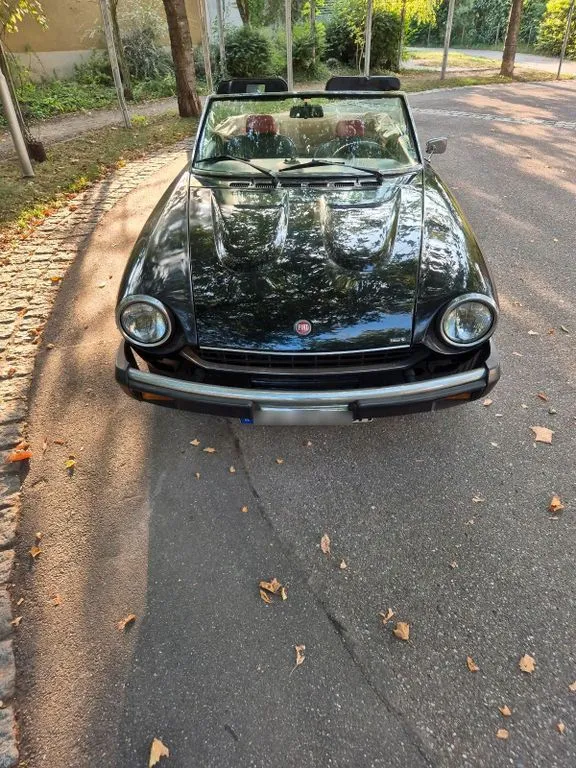 Fiat 124 Spider