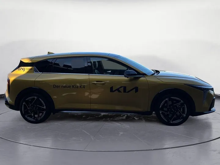 Kia K4
