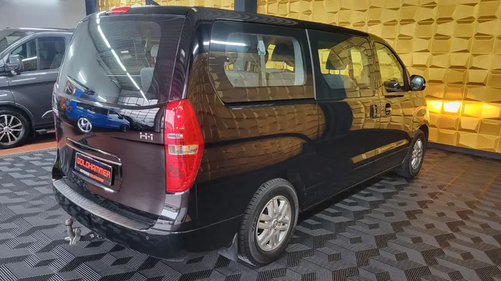Hyundai H-1
