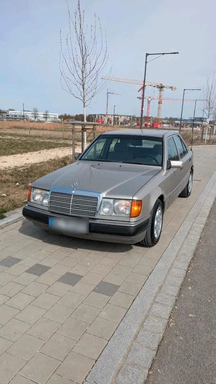 Mercedes-Benz 300