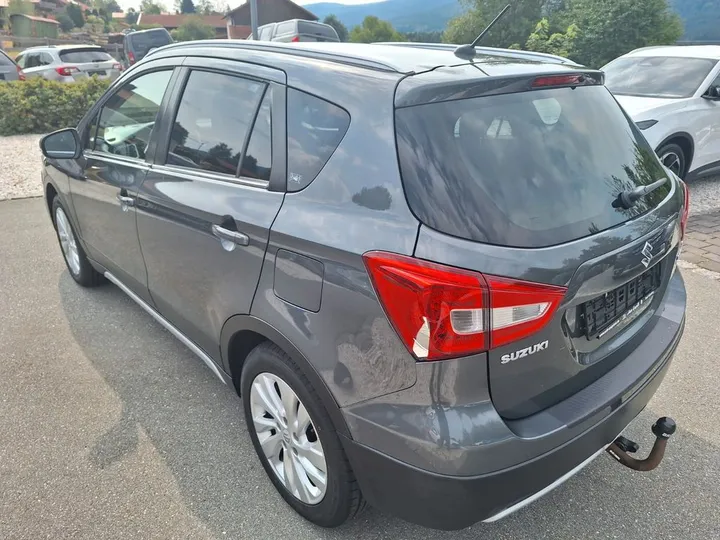 Suzuki (SX4) S-Cross