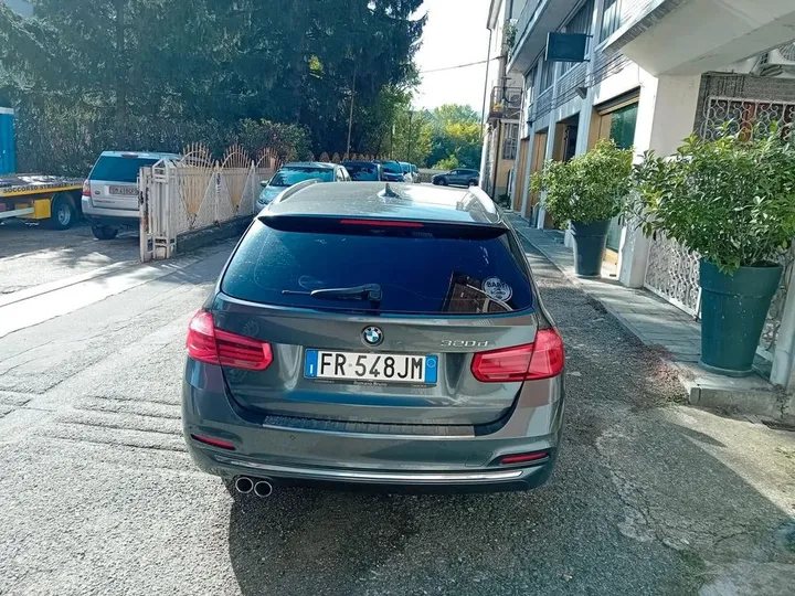 BMW 320