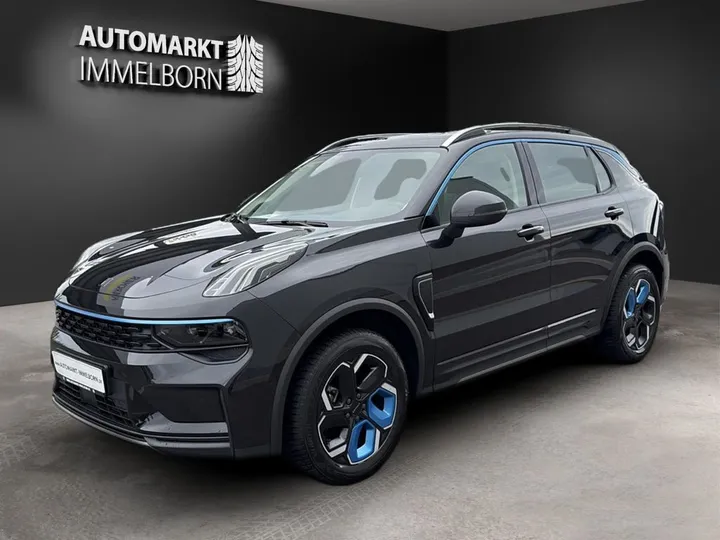 Lynk&Co 01