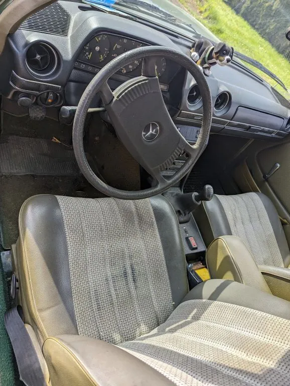 Mercedes-Benz 300
